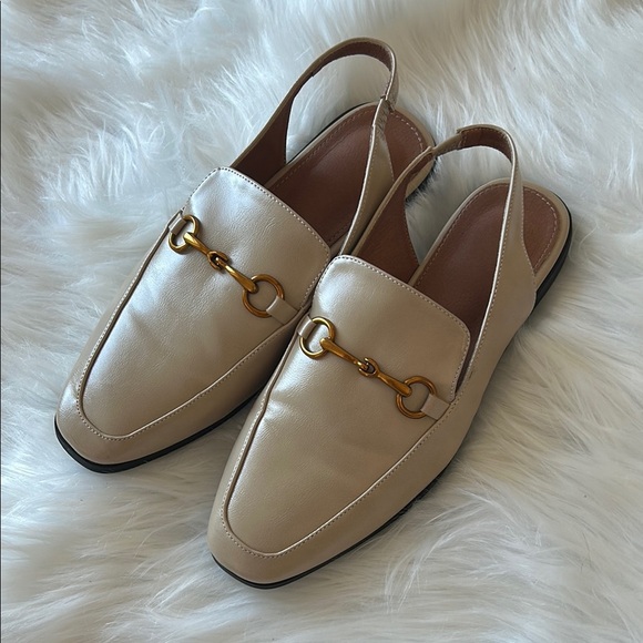 Elegant Cream Loafers with Gold Detail - Picture 6 of 6